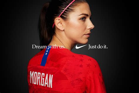 nike commercial vrouwen voetbal|Nike soccer ads.